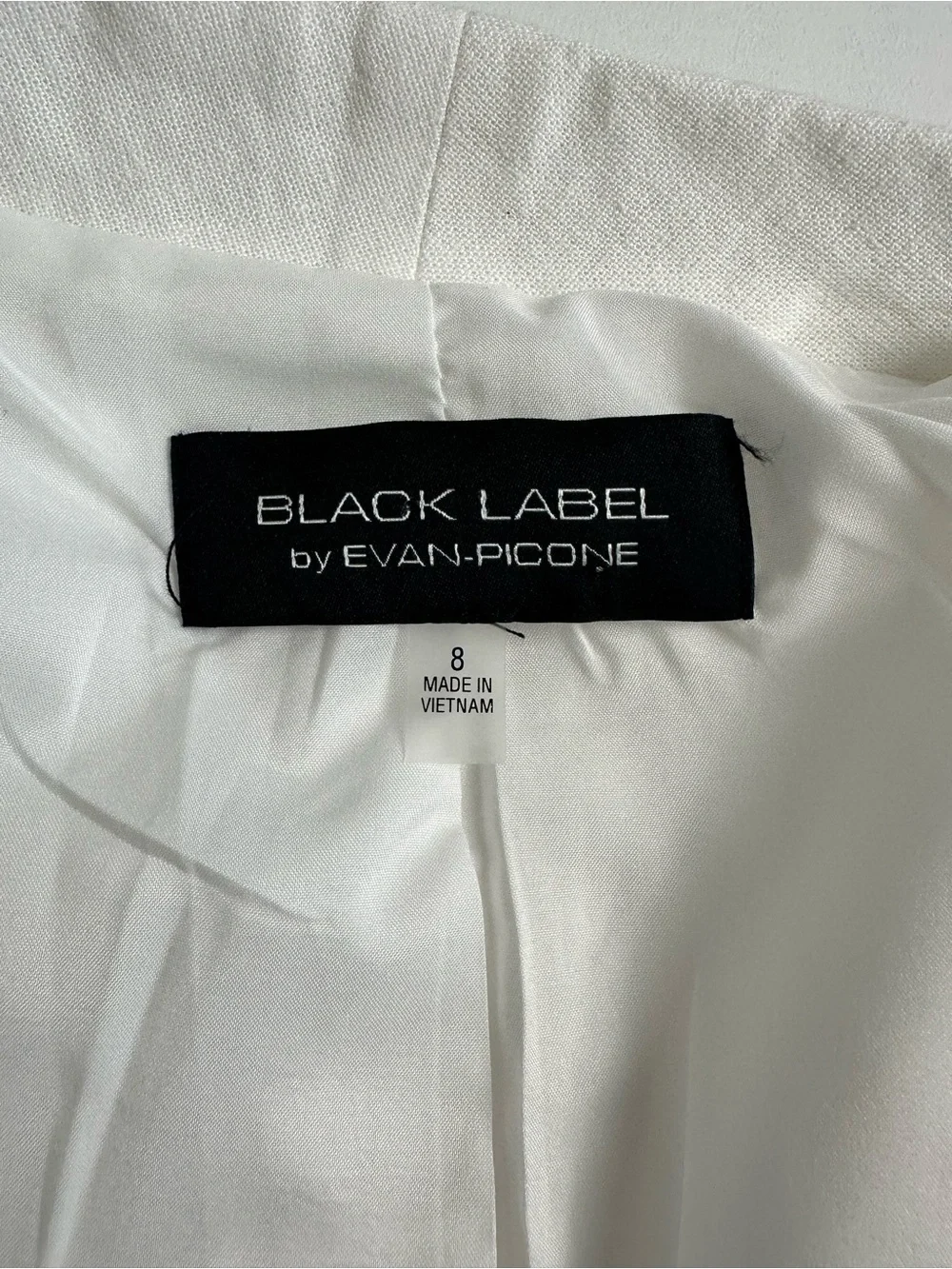 Evan Picone black label women’s 8,‎ linen blend blazer 1 button front closure